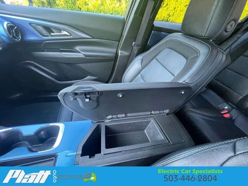 Used 2025 Chevrolet Equinox EV LT FWD image 27