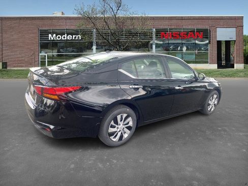 New 2025 Nissan Altima 2.5 S image 4