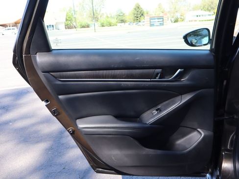 Used 2018 Honda Accord EX-L image 24