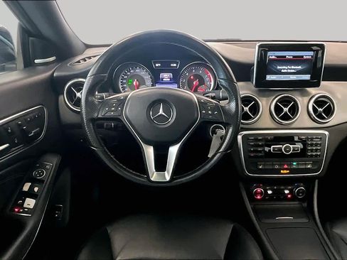 Used 2014 Mercedes-Benz CLA 250 image 5