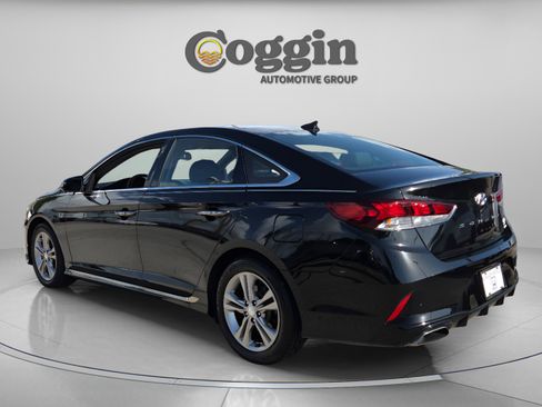 Used 2019 Hyundai Sonata Sport w/ Tech Package 03 FWD image 3