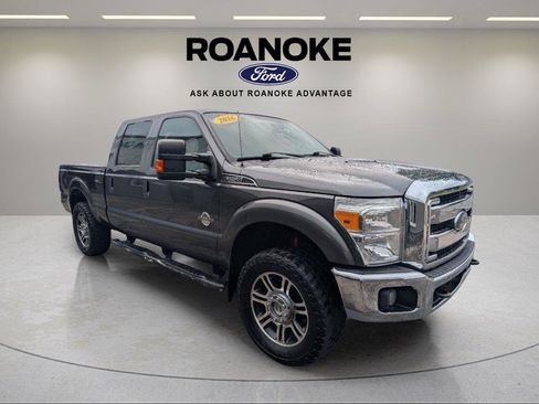 Used 2016 Ford F250 XLT w/ FX4 Off-Road Package AWD/4WD image 16