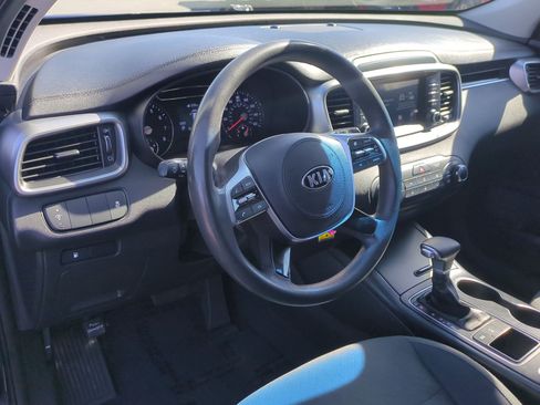 Used 2020 Kia Sorento AWD V6 image 15