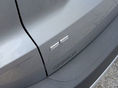 Used 2022 Ford Escape SE image 15