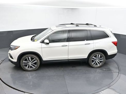 Used 2017 Honda Pilot Elite image 16
