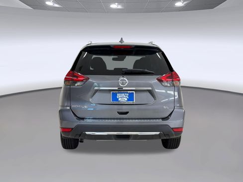 Used 2017 Nissan Rogue SL w/ SL Premium Package FWD image 10