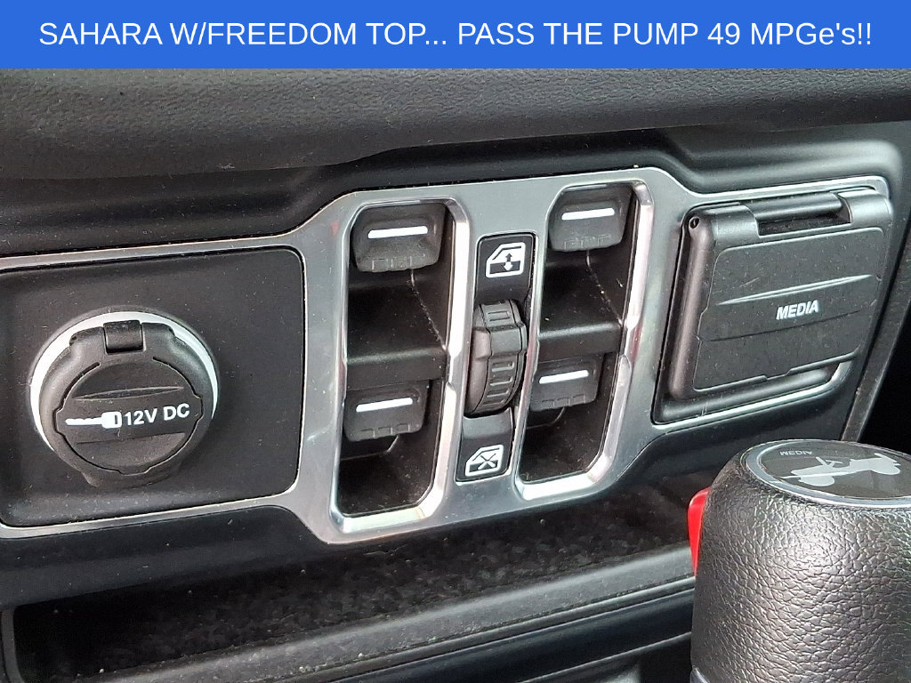 Used 2024 Jeep Wrangler Unlimited Sahara AWD/4WD image 20