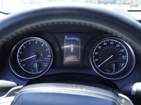 Used 2024 Toyota Camry SE FWD image 11