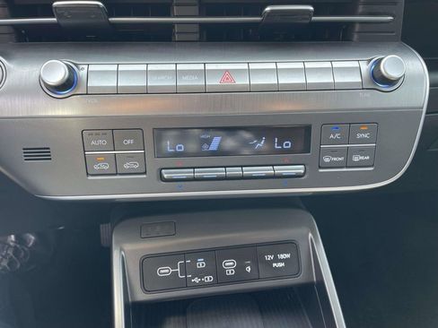 Used 2025 Hyundai Kona SEL FWD image 27