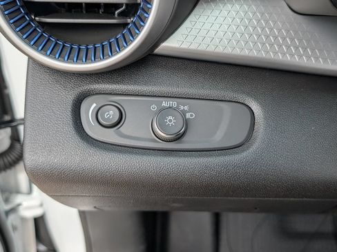 New 2026 Chevrolet Trax LS w/ LS Convenience Package FWD image 14