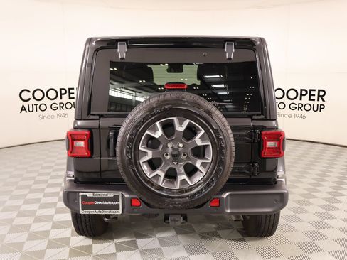 Used 2024 Jeep Wrangler Unlimited Sahara w/ Technology Group AWD/4WD image 21