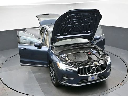 Used 2023 Volvo XC60 B5 Plus w/ Climate Package image 39