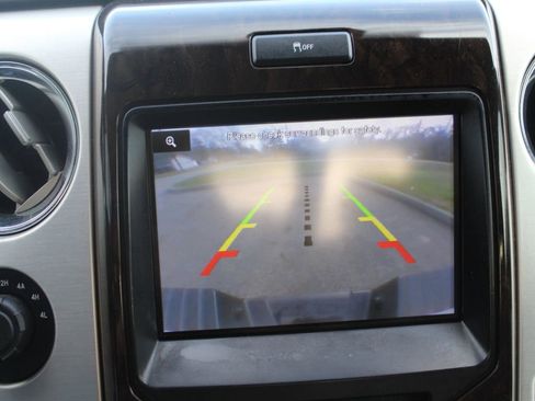 Used 2013 Ford F150 Platinum image 5