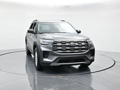 New 2026 Ford Explorer Active image 5