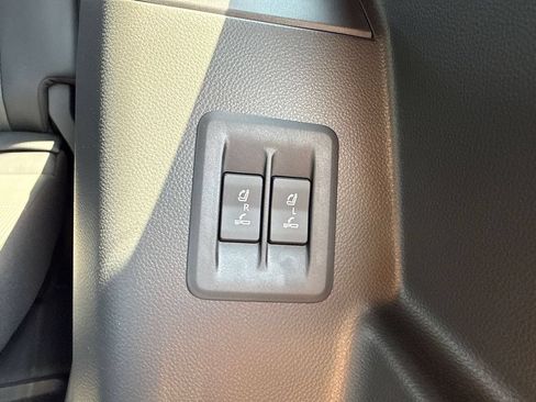 Used 2026 Lexus GX 550 w/ Accessory Package (2T) AWD/4WD image 18