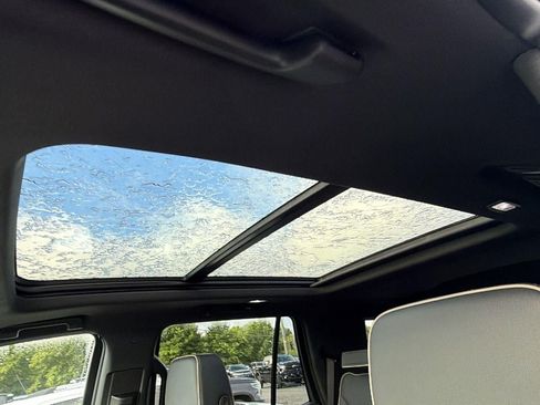 New 2026 Chevrolet Tahoe Premier AWD/4WD image 3