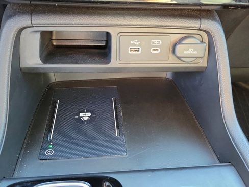 Certified 2024 Honda Pilot Touring image 32