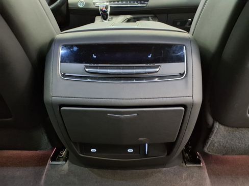 Used 2024 Cadillac Escalade Sport AWD/4WD image 15