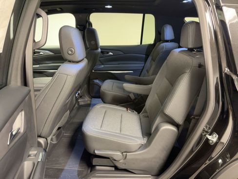 New 2026 Chevrolet Traverse LT w/ Sun and Wheel Package image 14