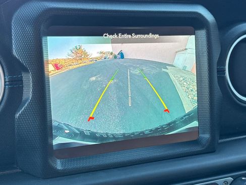 Used 2021 Jeep Wrangler Unlimited Rubicon 4xe w/ Cold Weather Group image 22