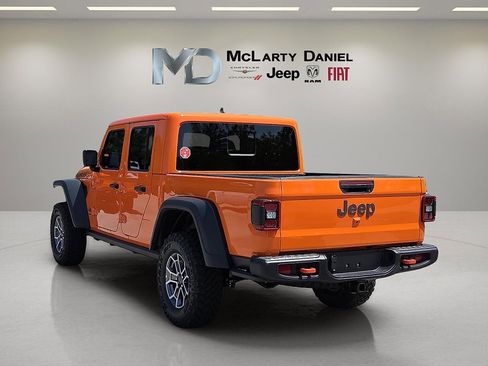 New 2025 Jeep Gladiator Mojave w/ Steel Bumper Group image 4