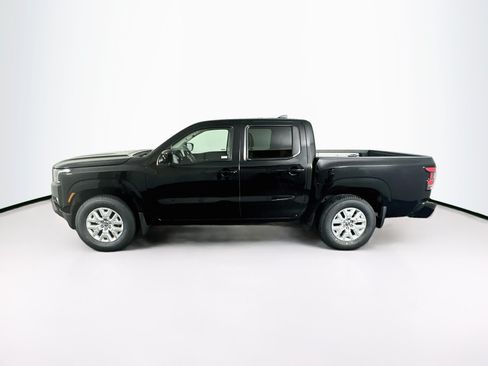 Used 2022 Nissan Frontier SV RWD image 4