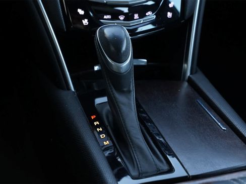 Used 2019 Cadillac XTS Luxury image 15