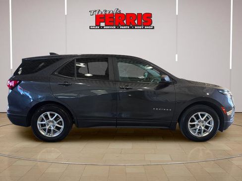 Used 2022 Chevrolet Equinox LS w/ LS Convenience Package FWD image 6