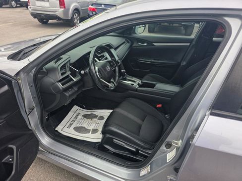 Used 2019 Honda Civic Sport image 5