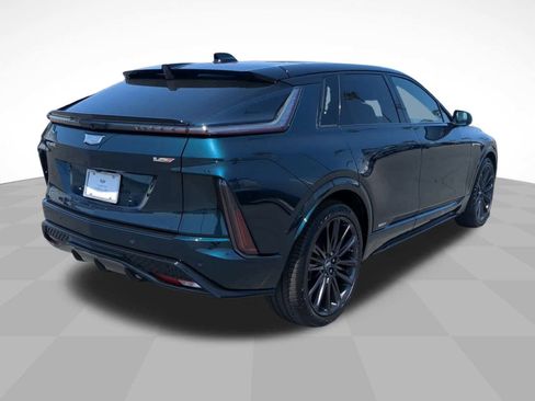 New 2026 Cadillac Lyriq V image 5
