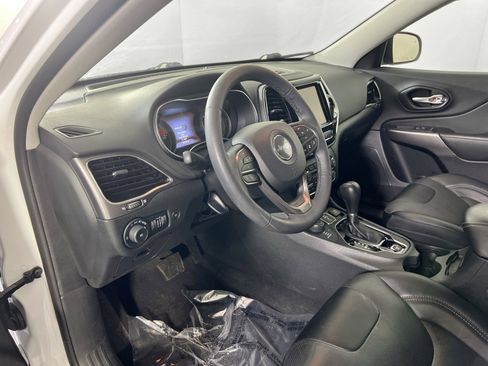 Used 2022 Jeep Cherokee Limited image 9