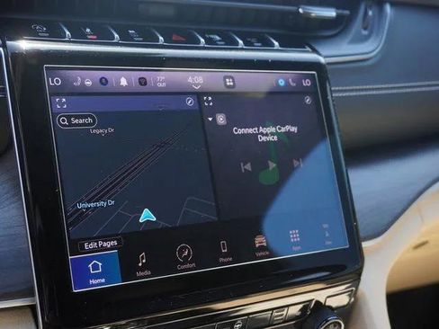 Certified 2025 Jeep Grand Cherokee Limited RWD image 23