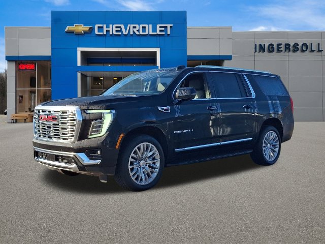 Used 2025 GMC Yukon XL Denali AWD/4WD image 34