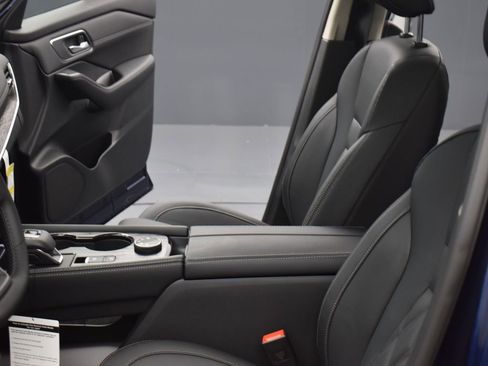 New 2026 Nissan Rogue Platinum w/ Platinum Premium Package image 17