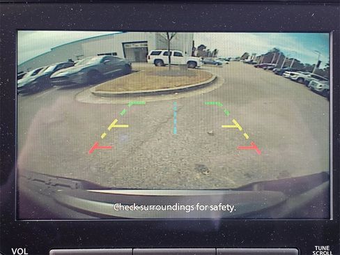 Used 2023 Nissan Frontier SV w/ Midnight Edition Package image 28