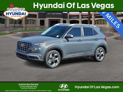 Used 2025 Hyundai Venue SEL FWD image 1
