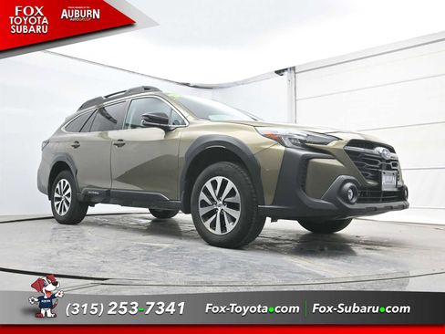 Used 2023 Subaru Outback Premium image 20