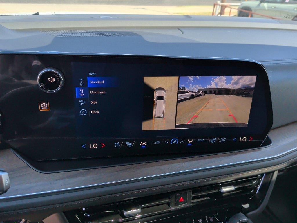 New 2026 Chevrolet Tahoe High Country AWD/4WD image 26