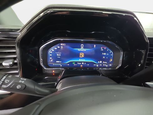 Used 2025 Chevrolet Silverado 3500 LT w/ Safety Package image 19