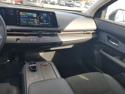 Certified 2025 Nissan Ariya FWD image 16