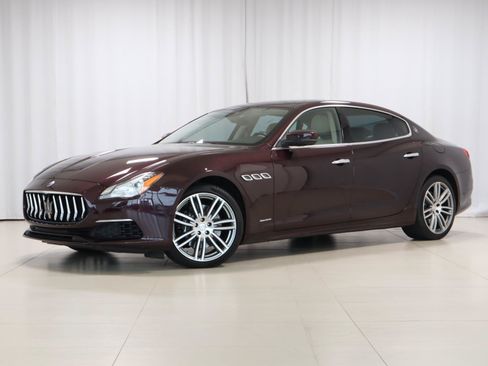 Used 2017 Maserati Quattroporte S GranLusso Q4 AWD/4WD image 1