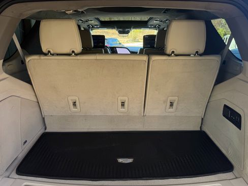 Used 2022 Cadillac Escalade Sport Platinum w/ LPO, ONYX Package image 57
