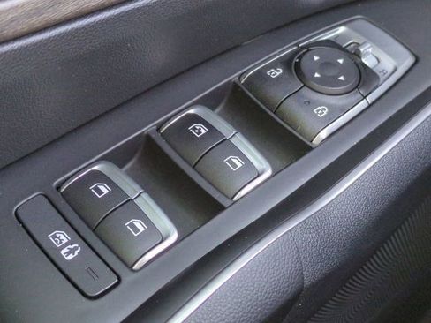 Used 2022 Kia Sorento S image 24