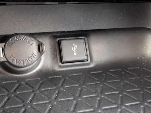 Certified 2022 Toyota RAV4 LE FWD image 21