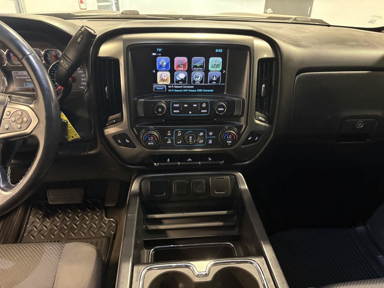 Used 2018 Chevrolet Silverado 1500 LT w/ All Star Edition AWD/4WD image 17