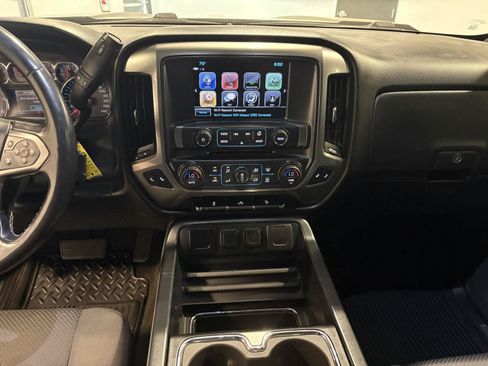 Used 2018 Chevrolet Silverado 1500 LT w/ All Star Edition AWD/4WD image 17