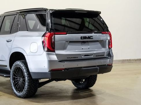 Used 2026 GMC Yukon Elevation w/ Elevation Premium Package AWD/4WD image 38