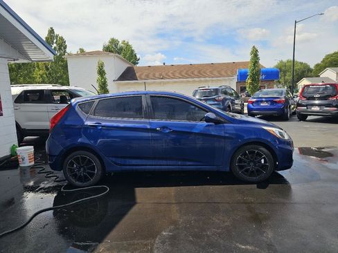 Used 2015 Hyundai Accent GS FWD image 13