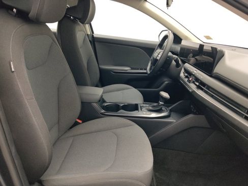 Used 2025 Kia K4 FWD image 21