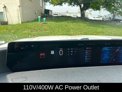 Used 2025 Ford Expedition Active AWD/4WD image 16
